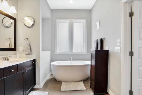 6496 Westminster Drive Zionsville IN 46077