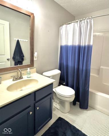 984 Bard Lane Carmel IN 46032