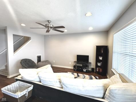 984 Bard Lane Carmel IN 46032