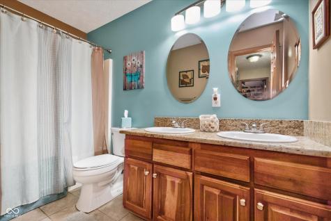 13270 Summerwood Lane Fishers IN 46038