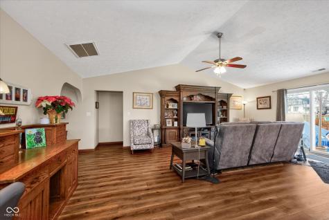 13270 Summerwood Lane Fishers IN 46038