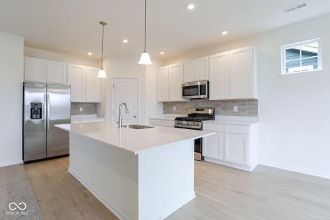7238 Rose Hill Avenue Brownsburg IN 46112