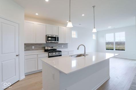 7238 Rose Hill Avenue Brownsburg IN 46112