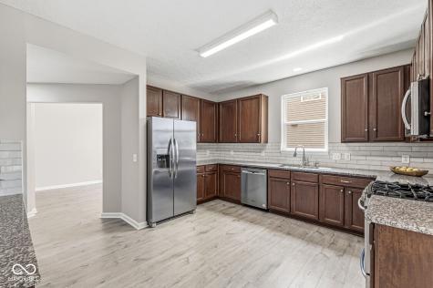 7822 Wahlberg Drive Zionsville IN 46077