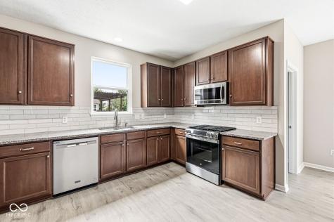 7822 Wahlberg Drive Zionsville IN 46077