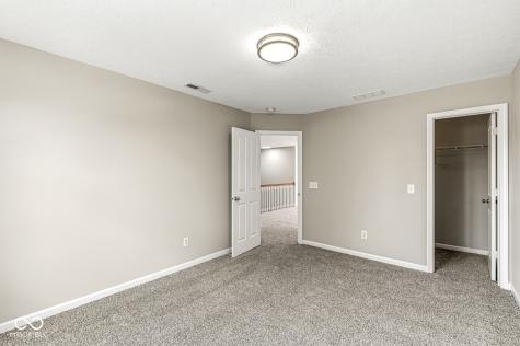 7822 Wahlberg Drive Zionsville IN 46077