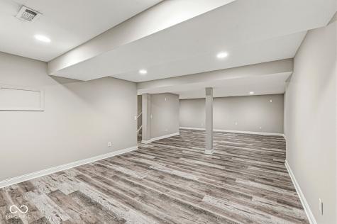 7822 Wahlberg Drive Zionsville IN 46077