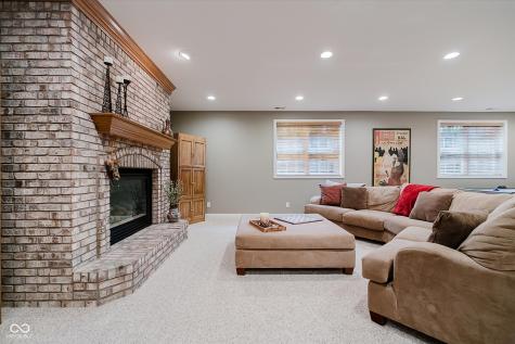 11306 Treyburn Drive Fishers IN 46037