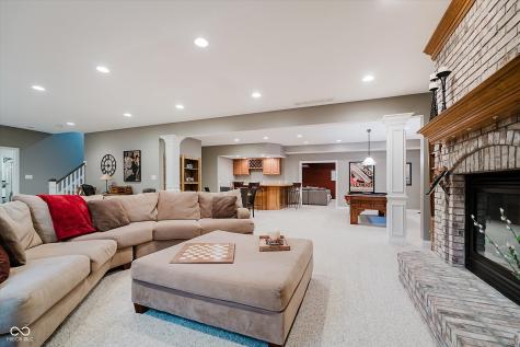 11306 Treyburn Drive Fishers IN 46037