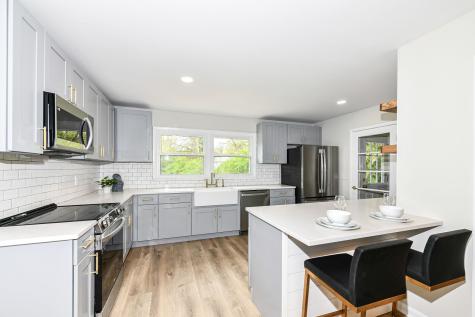 3735 Briarwood Drive Indianapolis IN 46240