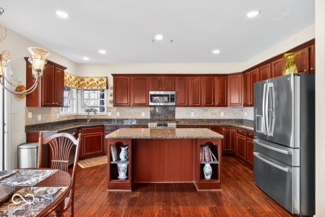 11490 Niagara Drive Fishers IN 46037