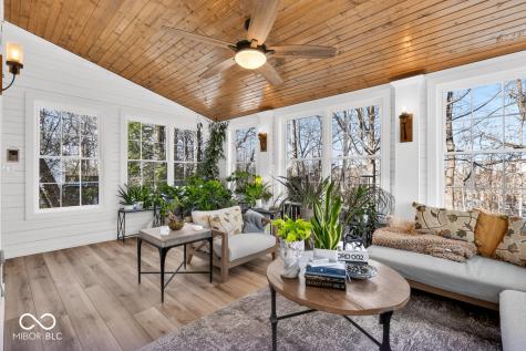 11490 Niagara Drive Fishers IN 46037