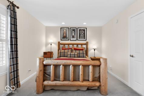 11490 Niagara Drive Fishers IN 46037