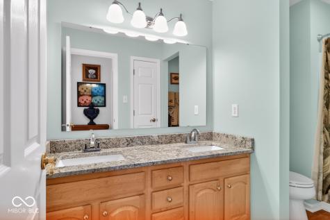 11490 Niagara Drive Fishers IN 46037