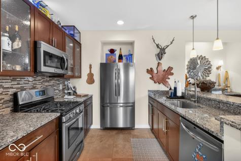 11490 Niagara Drive Fishers IN 46037