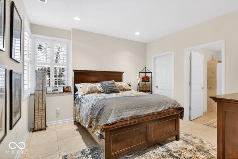 11490 Niagara Drive Fishers IN 46037