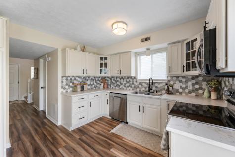5004 Avian Lane Indianapolis IN 46235