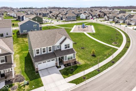17267 Hanningfield Way Westfield IN 46074