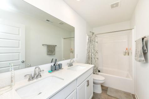 17267 Hanningfield Way Westfield IN 46074