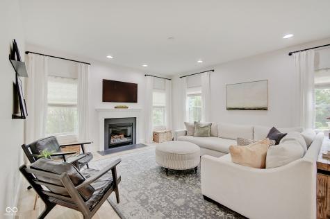 3219 Cimmaron Ash Drive Zionsville IN 46077