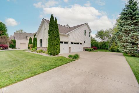 3219 Cimmaron Ash Drive Zionsville IN 46077