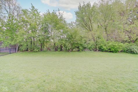 3219 Cimmaron Ash Drive Zionsville IN 46077