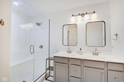 3219 Cimmaron Ash Drive Zionsville IN 46077