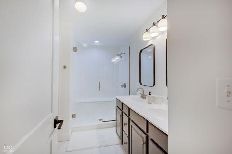 3219 Cimmaron Ash Drive Zionsville IN 46077