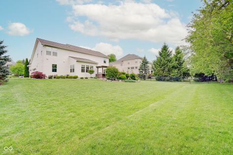 3219 Cimmaron Ash Drive Zionsville IN 46077