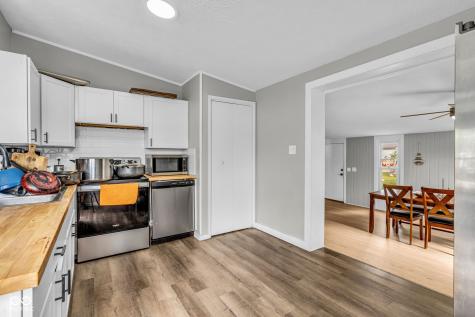 1607 Elmhurst Drive Indianapolis IN 46219