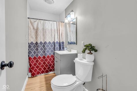 1607 Elmhurst Drive Indianapolis IN 46219