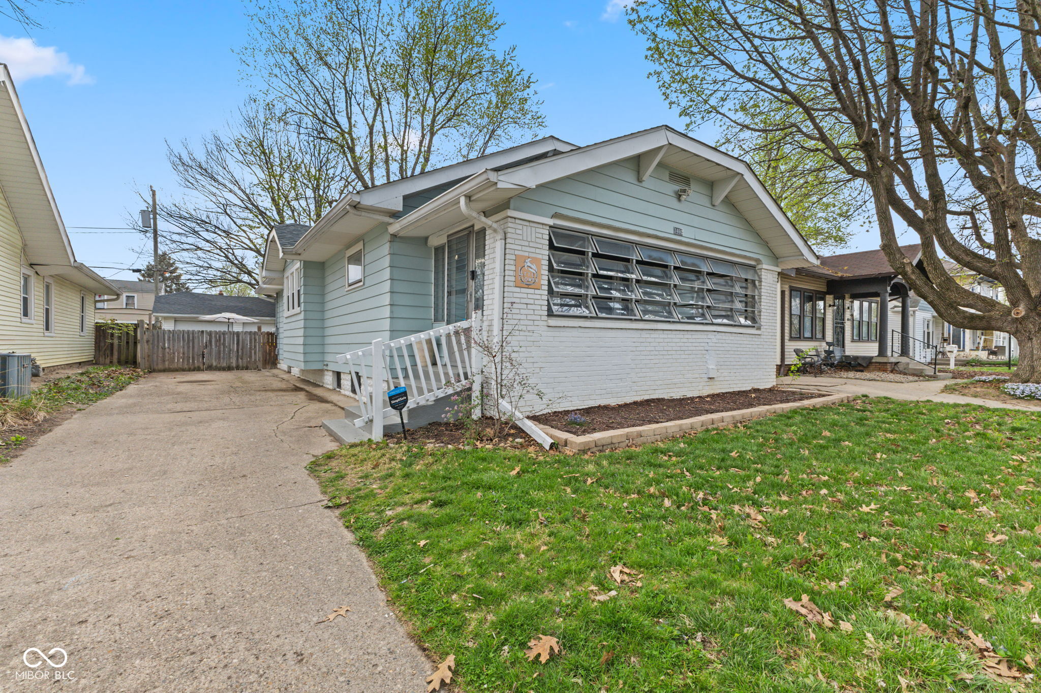 1460 N Bosart Avenue Indianapolis IN 46201