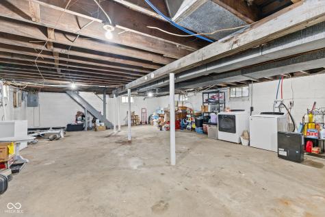 1460 N Bosart Avenue Indianapolis IN 46201