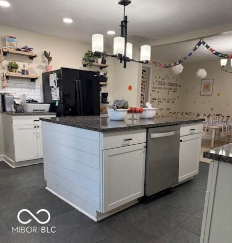 698 Yandes Street Franklin IN 46131