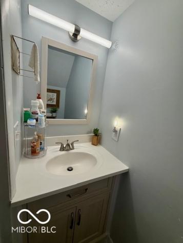 698 Yandes Street Franklin IN 46131