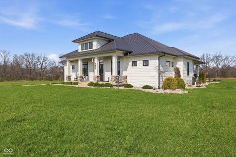 8460 Hunt Club Road Zionsville IN 46077