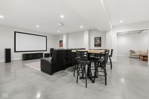 8460 Hunt Club Road Zionsville IN 46077