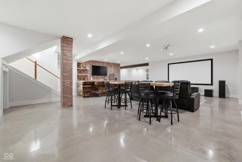 8460 Hunt Club Road Zionsville IN 46077