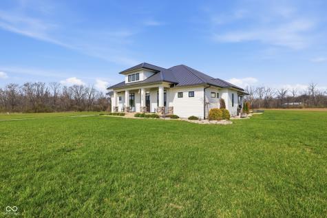 8460 Hunt Club Road Zionsville IN 46077
