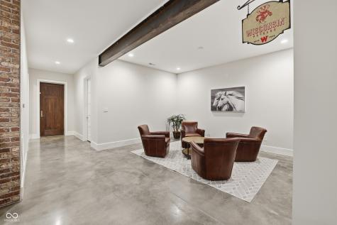 8460 Hunt Club Road Zionsville IN 46077