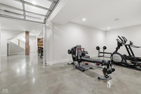 8460 Hunt Club Road Zionsville IN 46077