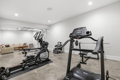 8460 Hunt Club Road Zionsville IN 46077