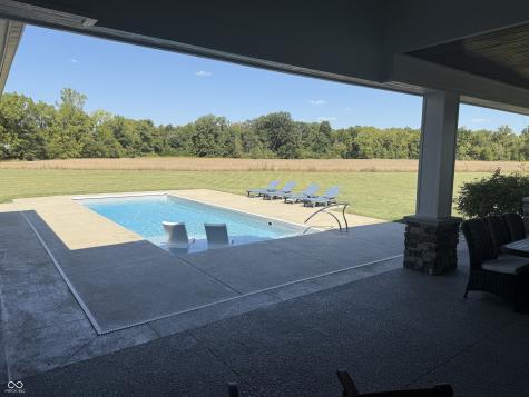 8460 Hunt Club Road Zionsville IN 46077