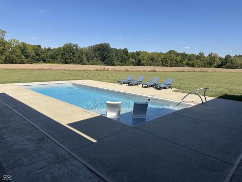 8460 Hunt Club Road Zionsville IN 46077