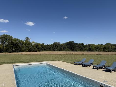 8460 Hunt Club Road Zionsville IN 46077