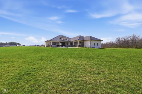 8460 Hunt Club Road Zionsville IN 46077