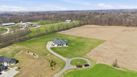 8460 Hunt Club Road Zionsville IN 46077