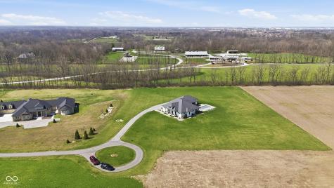 8460 Hunt Club Road Zionsville IN 46077
