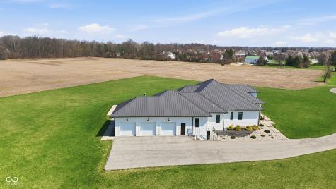 8460 Hunt Club Road Zionsville IN 46077