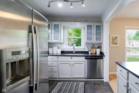 5646 Rosslyn Avenue Indianapolis IN 46220